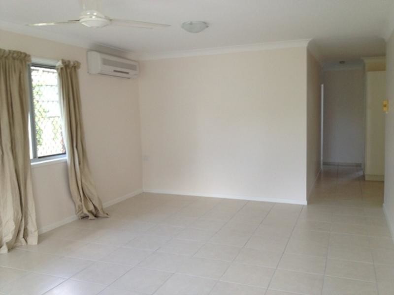 1/15 Treseder Street, The Range QLD 4700